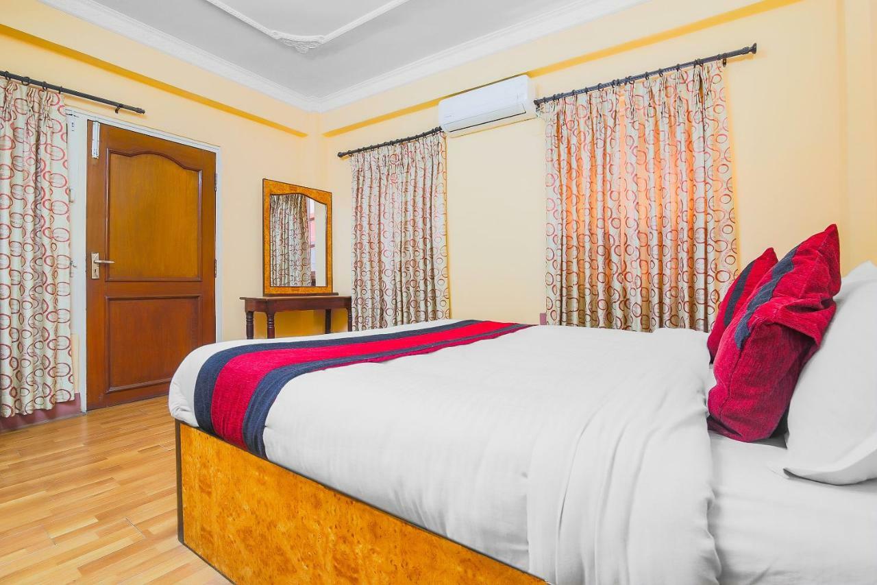 Hotel Happy Home Or Mudkhu Durbar Катманду Екстер'єр фото